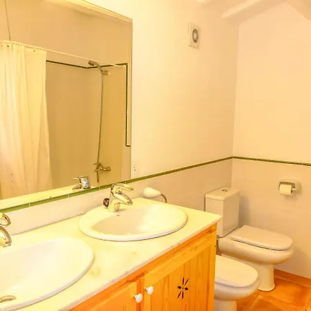 Sleeps 10 Pool Wifi Villa